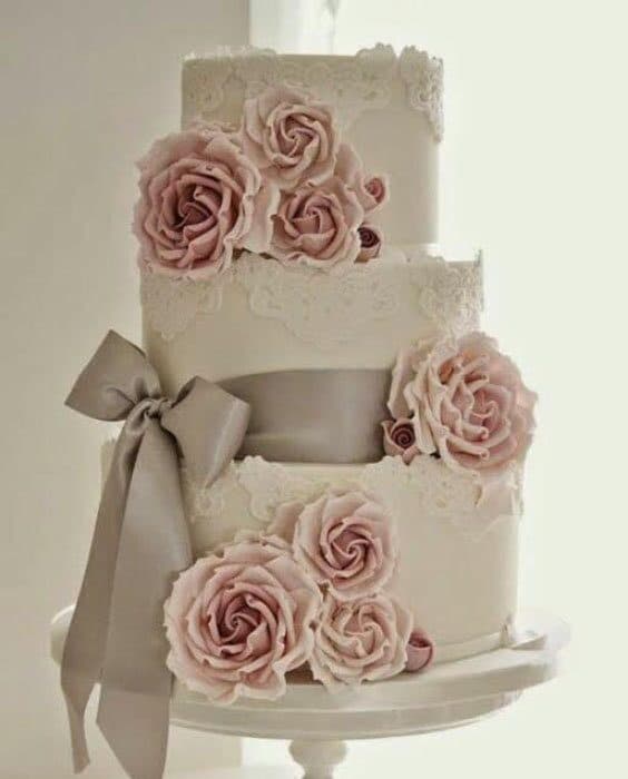 Cake Decorator in Sacramento • Custom Cakes-1