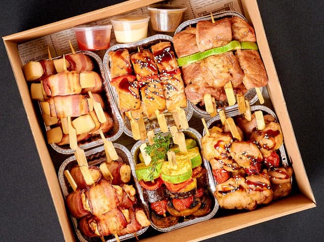 Catering Boxes for Events • Elegant & Organized-0