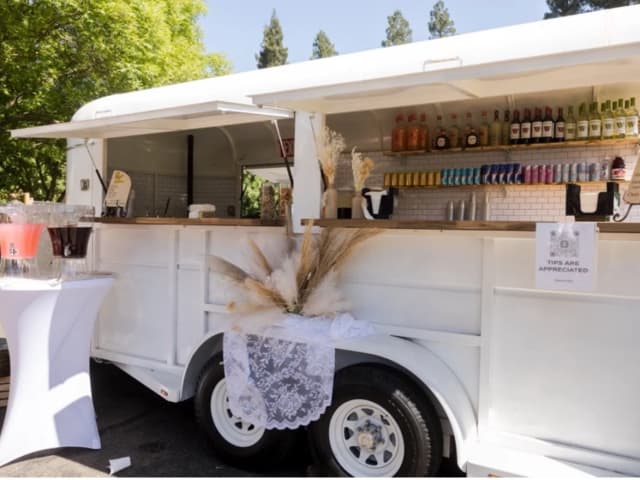 Mobile Luxury Bar for Sweet 16, Quinceañera and Special Events in Sacramento-0