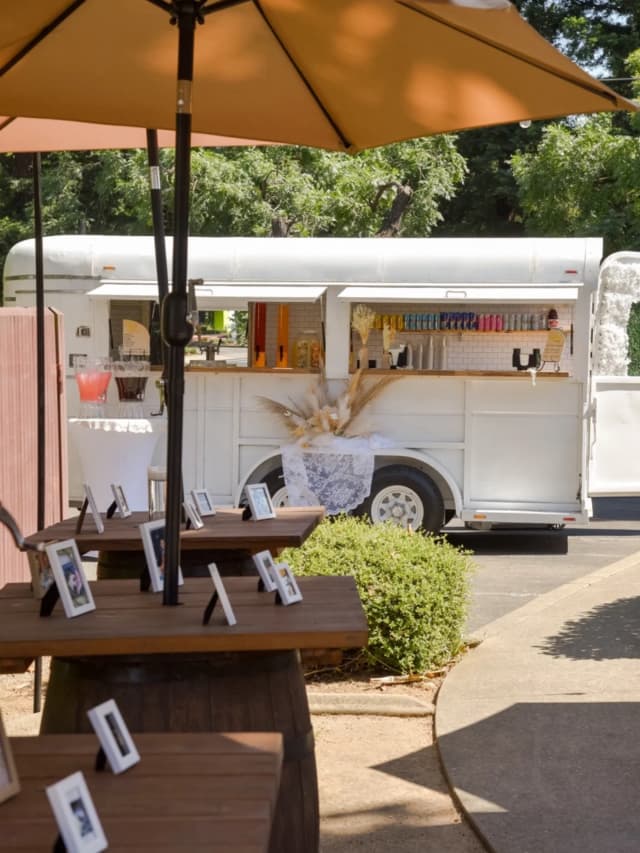 Mobile Luxury Bar for Sweet 16, Quinceañera and Special Events in Sacramento-1